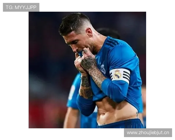 拉莫斯家冰箱里塞满蛋白粉，连狗都练出腹肌了