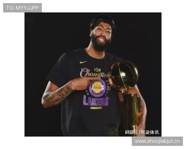 泰森·钱德勒内线防守砍下高效篮板对比联盟顶尖中锋明显优势